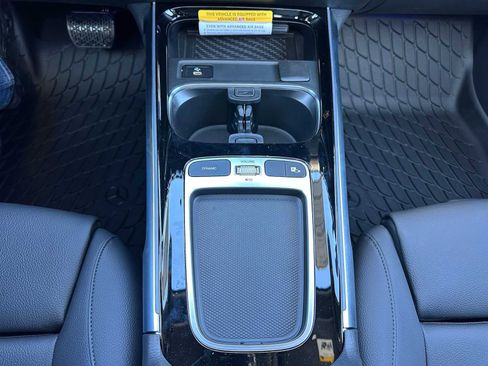 New 2026 Mercedes-Benz GLB 250 4MATIC image 30