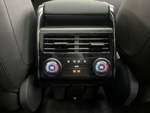 Used 2025 Land Rover Range Rover Sport SV Edition Two image 16
