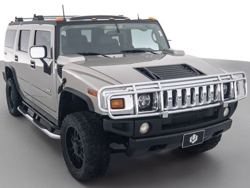Used 2003 HUMMER H2 w/ Preferred Equipment Group AWD/4WD image 1