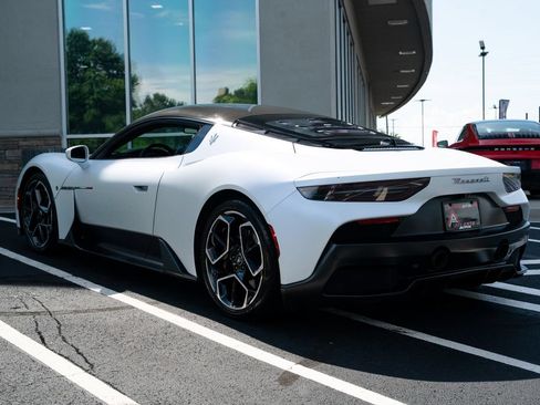 Used 2022 Maserati MC20 Coupe RWD image 18