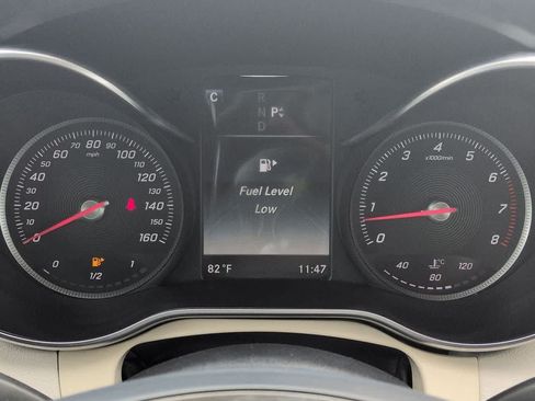 Used 2017 Mercedes-Benz C 300 Sedan image 31