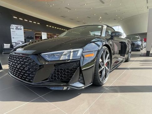 Certified 2023 Audi R8 V10 performance w/ Premium Package RWD image 3