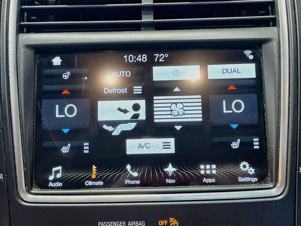 Used 2018 Lincoln MKX Select w/ Select Plus Package AWD/4WD image 16