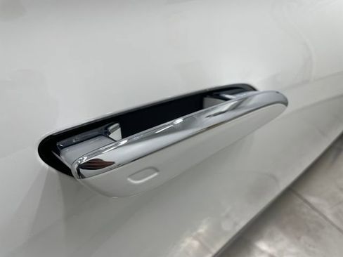 Used 2024 Mercedes-Benz E 350 4MATIC Sedan image 40