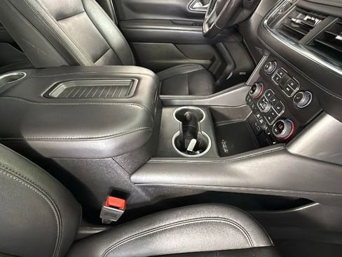 Used 2022 Chevrolet Tahoe Z71 w/ Luxury Package AWD/4WD image 36