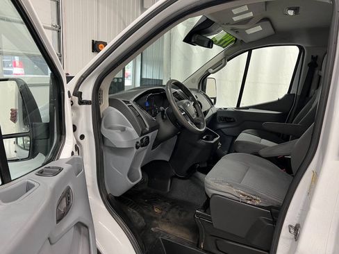 Used 2016 Ford Transit 150 130 Low Roof RWD image 7