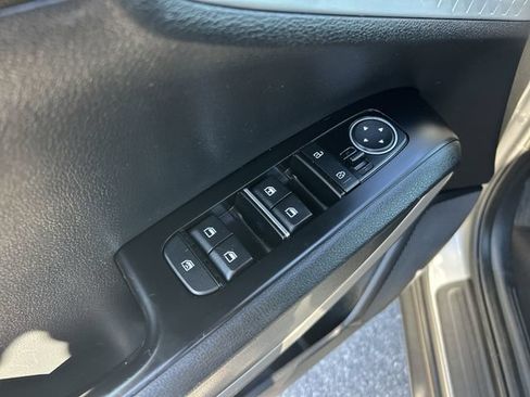 Used 2024 Kia Soul LX w/ Option Group 015 FWD image 18