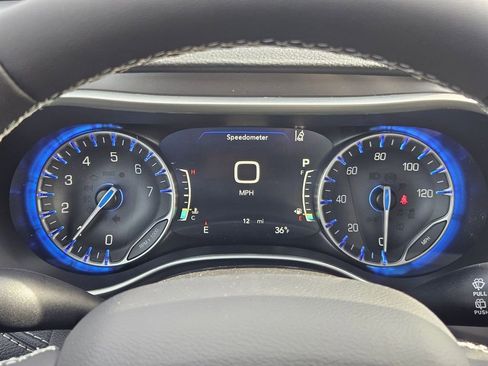 New 2026 Chrysler Pacifica Select image 25