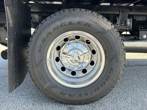 New 2026 RAM 3500 Tradesman w/ Chrome Appearance Group image 17