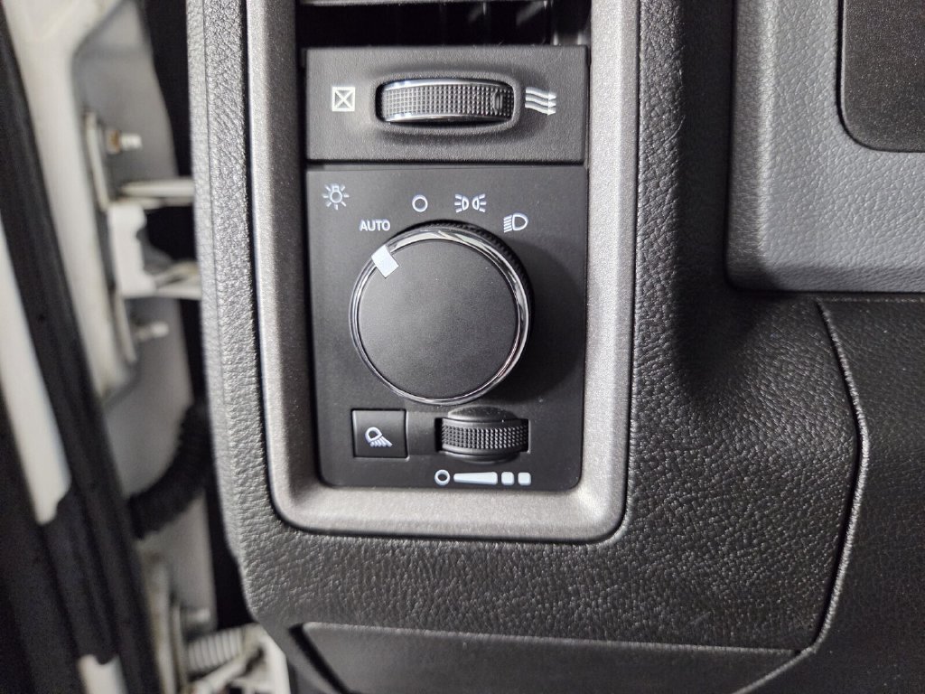 Used 2019 RAM 1500 Tradesman w/ Chrome Plus Package RWD image 19