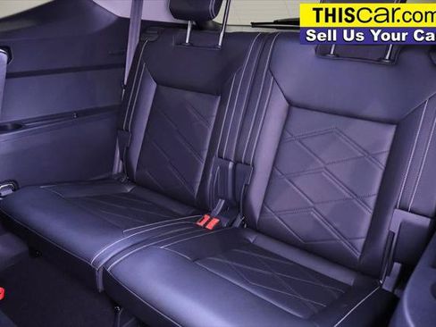 Used 2025 Volkswagen Atlas SE FWD image 25