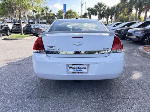 Used 2011 Chevrolet Impala LT w/ Luxury Edition Package FWD image 5