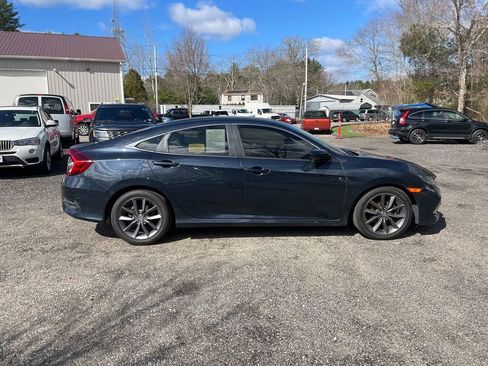 Used 2019 Honda Civic EX image 4