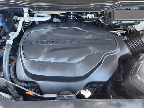 Used 2020 Honda Pilot Touring image 9