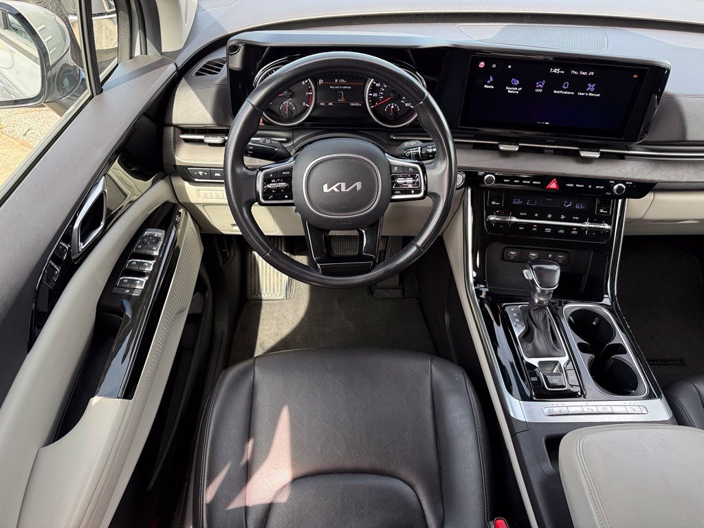 Used 2022 Kia Carnival EX FWD image 23