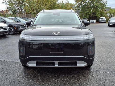 New 2026 Hyundai Ioniq 9 Limited AWD/4WD image 2