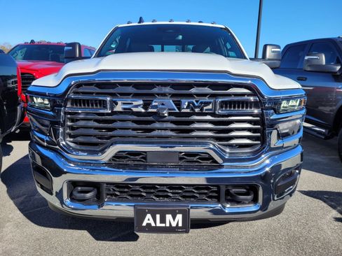 New 2026 RAM 3500 Tradesman image 10