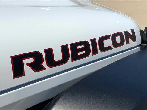 Used 2025 Jeep Wrangler Unlimited Rubicon image 9