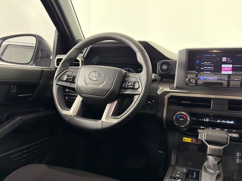 Used 2024 Toyota Tacoma SR5 w/ SR5 Upgrade Package AWD/4WD image 26