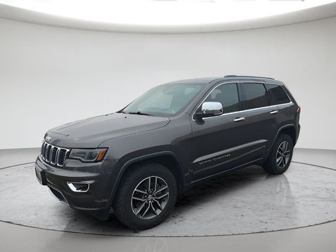 Used 2017 Jeep Grand Cherokee Limited w/ Luxury Group II AWD/4WD image 9