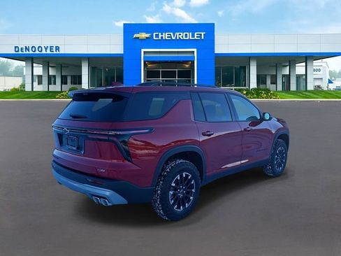 New 2026 Chevrolet Traverse Z71 w/ Enhanced Driving Package image 5