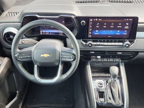 Used 2023 Chevrolet Colorado LT w/ LT Convenience Package II image 27