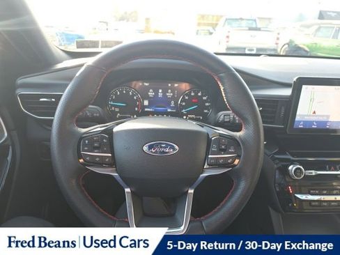 Certified 2023 Ford Explorer ST-Line w/ Class IV Trailer Tow Package image 18