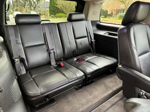 Used 2013 GMC Yukon Denali image 15