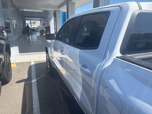 Used 2024 Chevrolet Colorado Z71 w/ Z71 Convenience Package 2 image 11