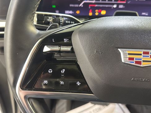 Used 2025 Cadillac Escalade Sport w/ LPO, ONYX Package AWD/4WD image 13