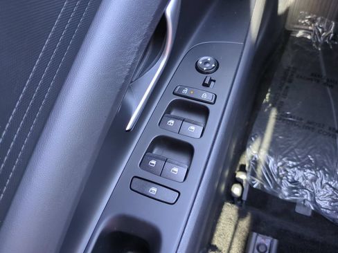 Certified 2024 Hyundai Elantra SEL FWD image 17