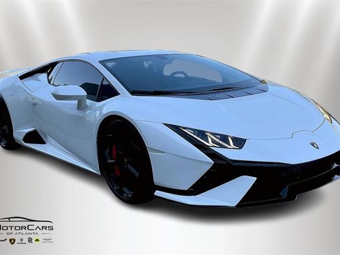 Used 2023 Lamborghini Huracan Tecnica image 2