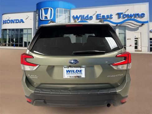 Used 2020 Subaru Forester Limited image 7