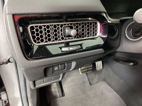 Used 2025 Honda Civic Sport image 26