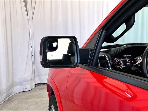 Used 2019 RAM 1500 Laramie w/ Sport Appearance Package image 10