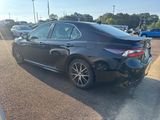 Used 2023 Toyota Camry SE image 4