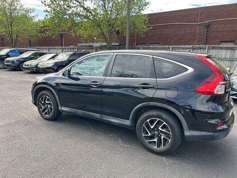 Used 2016 Honda CR-V SE image 4