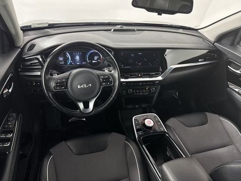 Used 2022 Kia Niro EX w/ Cold Weather Package FWD image 23