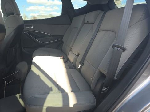 Used 2017 Hyundai Santa Fe Sport image 10