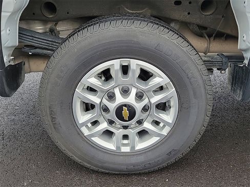 Used 2025 Chevrolet Silverado 2500 LT w/ Convenience Package image 6