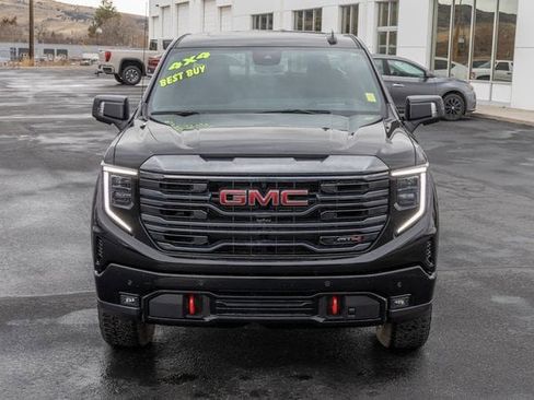 Used 2024 GMC Sierra 1500 AT4 w/ Technology Package image 27
