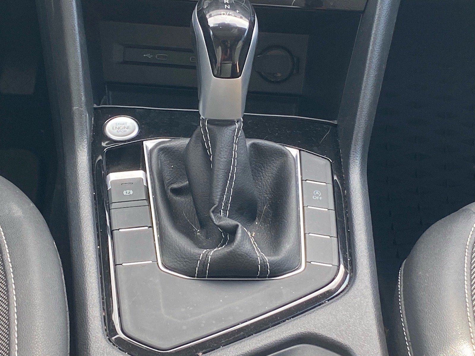 Certified 2023 Volkswagen Taos SE w/ Panoramic Sunroof Package FWD image 10