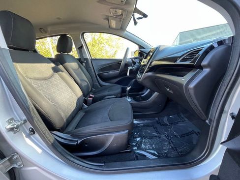 Used 2021 Chevrolet Spark LT image 21