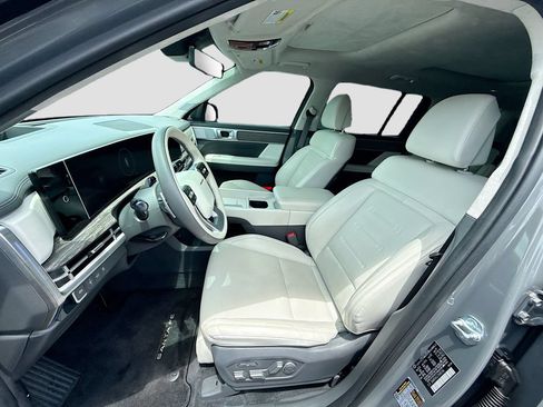 Used 2025 Hyundai Santa Fe Calligraphy FWD image 23