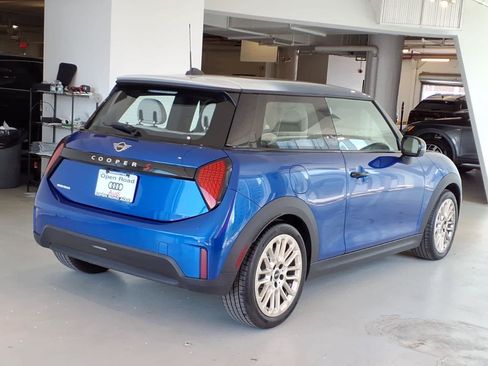 Used 2025 MINI Cooper S FWD image 4