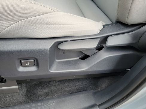 Used 2024 Toyota Tacoma SR5 image 18