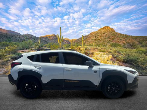 Used 2024 Subaru Crosstrek 2.5i Wilderness AWD/4WD image 2