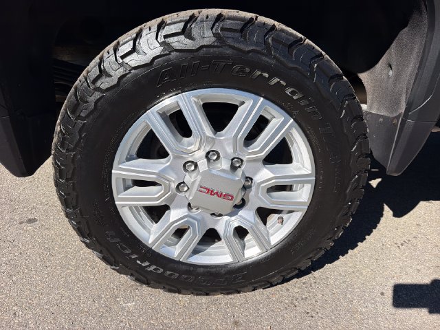 Used 2021 GMC Sierra 2500 SLT AWD/4WD image 32