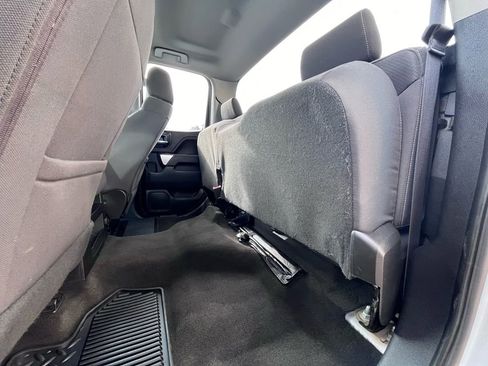 Used 2018 Chevrolet Silverado 1500 LT image 13