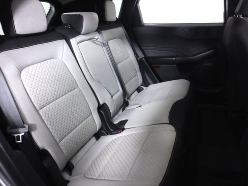 Used 2023 Ford Escape Active w/ Tech Pack #1 AWD/4WD image 42